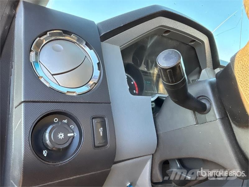 Ford F-250 XLT 4x4 Extended Cab Pickup Muu