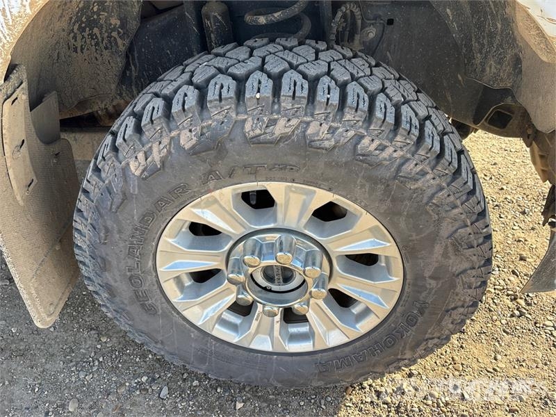 Ford F-250 XLT 4x4 Extended Cab Pickup Muu