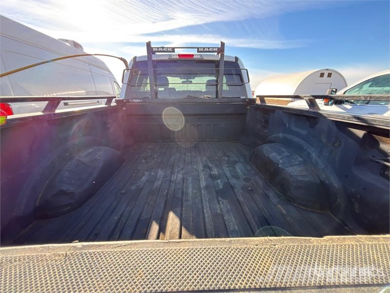 Ford F-250 XLT 4x4 Extended Cab Pickup Ostalo