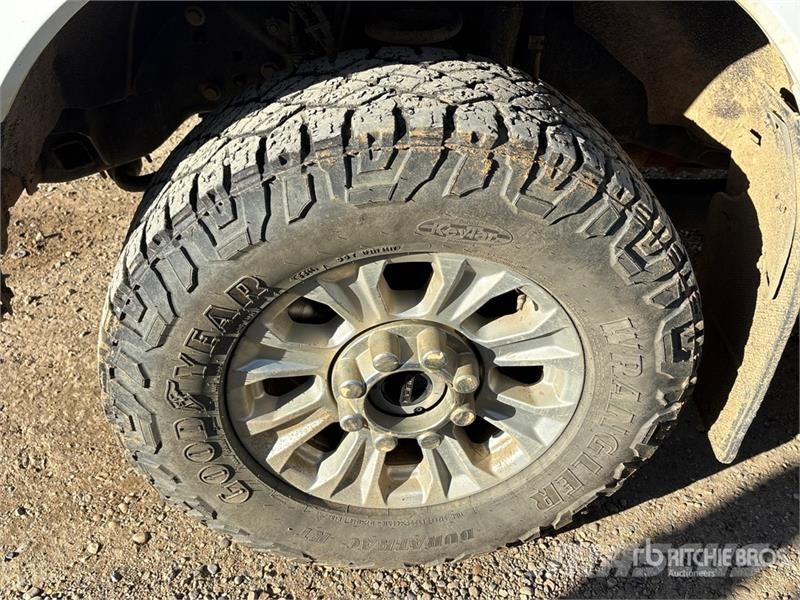 Ford F-250 XLT 4x4 Extended Cab Pickup Ostalo