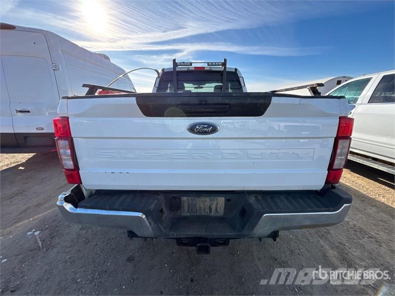 Ford F-250 XLT 4x4 Extended Cab Pickup Ostalo