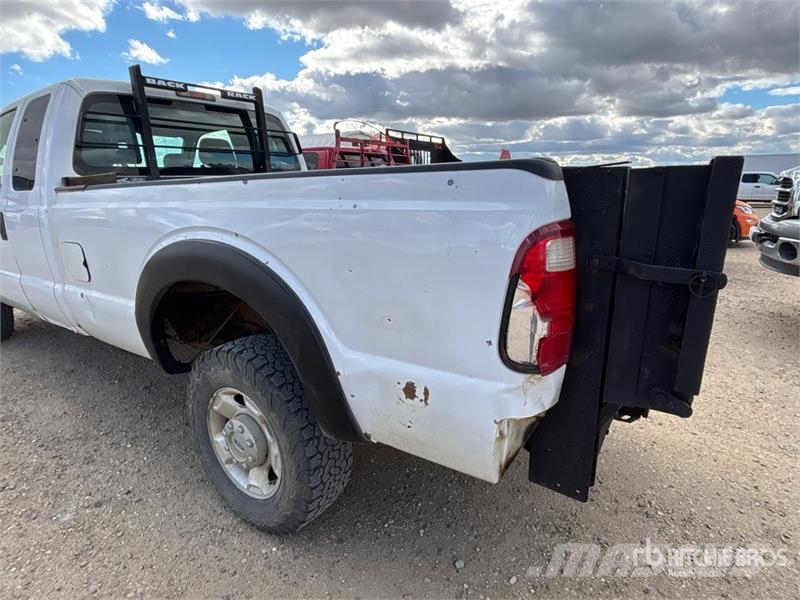 Ford F-250 XLT 4x4 Extended Cab Pickup Citi
