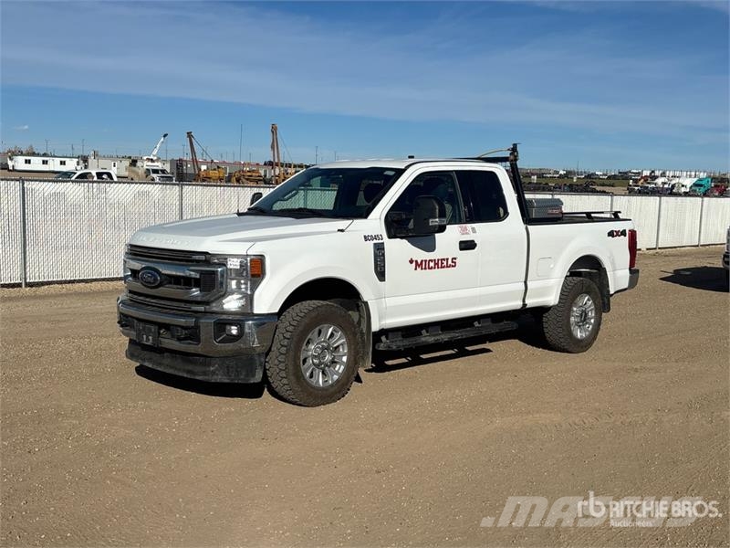 Ford F-250 XLT 4x4 Extended Cab Pickup Other