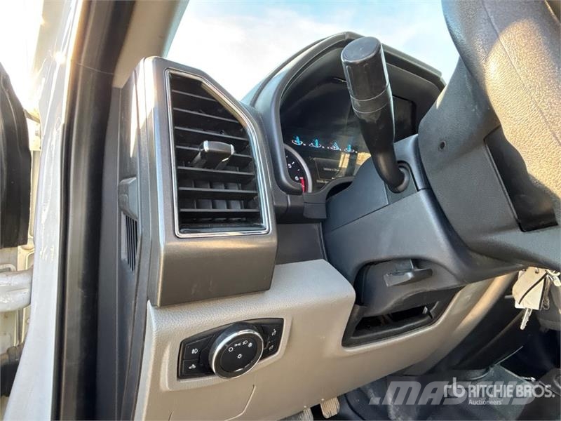 Ford F-250 XLT 4x4 Extended Cab Pickup Muu