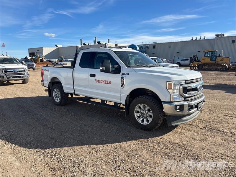 Ford F-250 XLT 4x4 Extended Cab Pickup Other