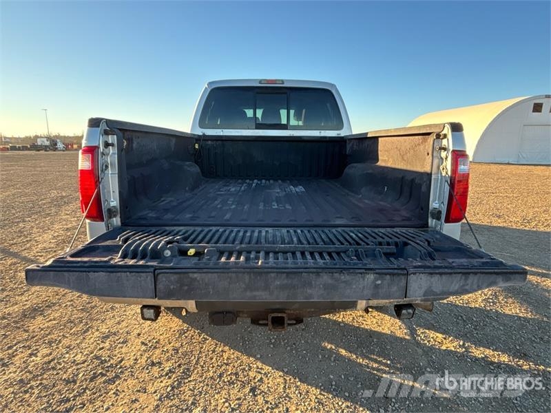 Ford F-250 XLT 4x4 Extended Cab Pickup Muu