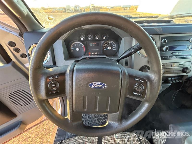 Ford F-250 XLT 4x4 Extended Cab Pickup Muu