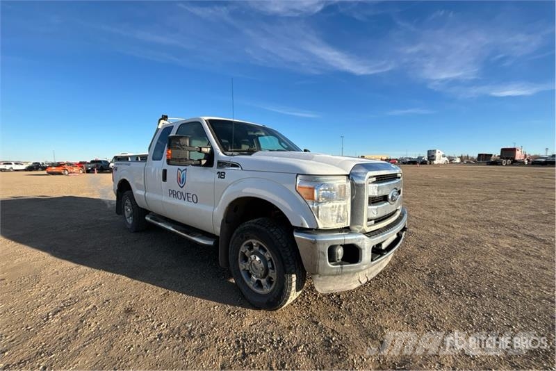 Ford F-250 XLT 4x4 Extended Cab Pickup Autre fourgon / utilitaire
