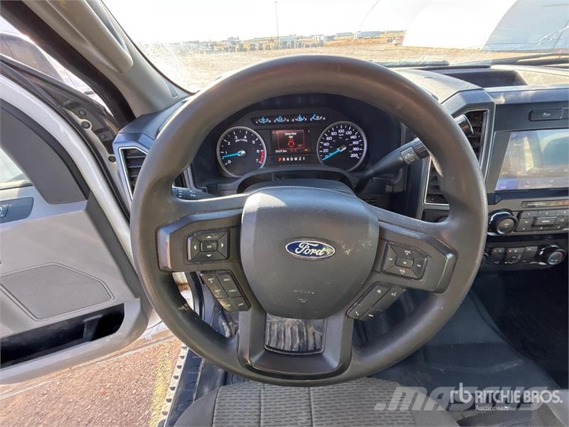 Ford F-250 XLT 4x4 Extended Cab Pickup Ostalo