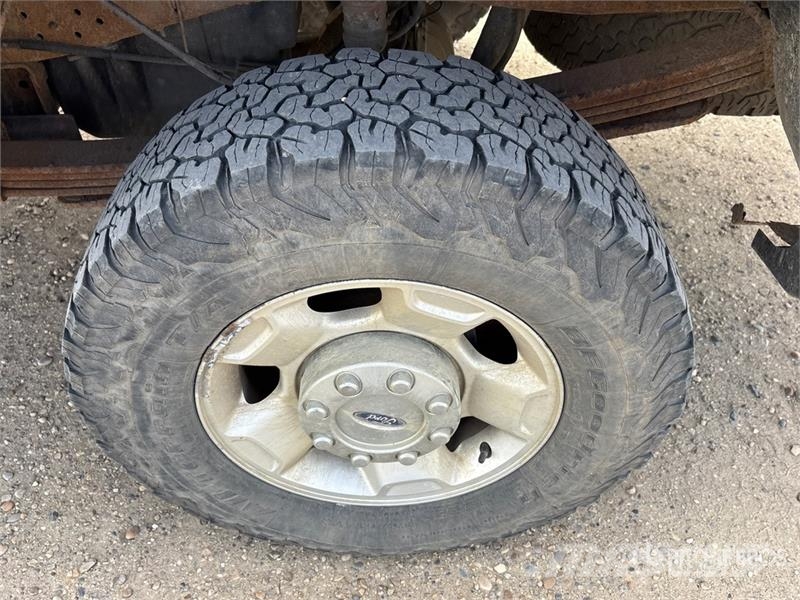 Ford F-250 XLT 4x4 Extended Cab Pickup Citi