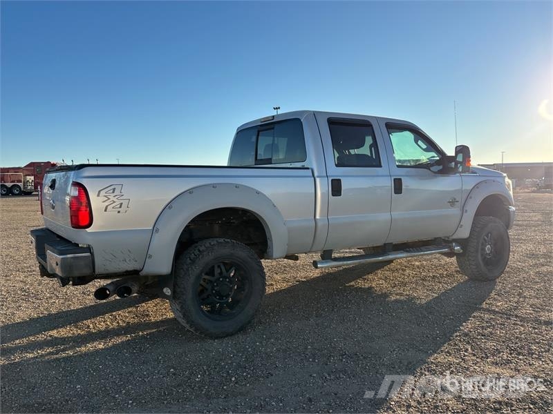 Ford F-250 XLT 4x4 Extended Cab Pickup Muu