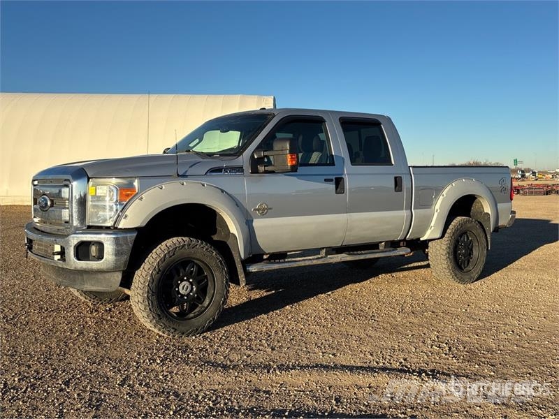 Ford F-250 XLT 4x4 Extended Cab Pickup Muu