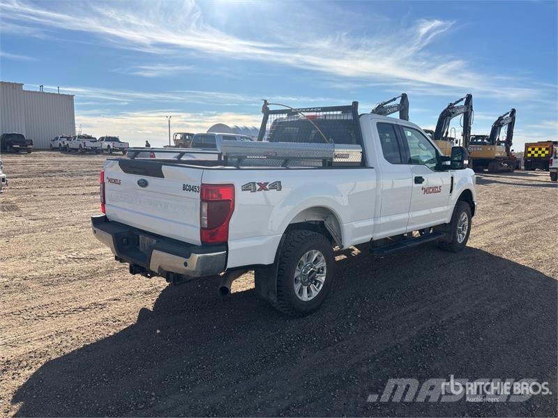 Ford F-250 XLT 4x4 Extended Cab Pickup Other
