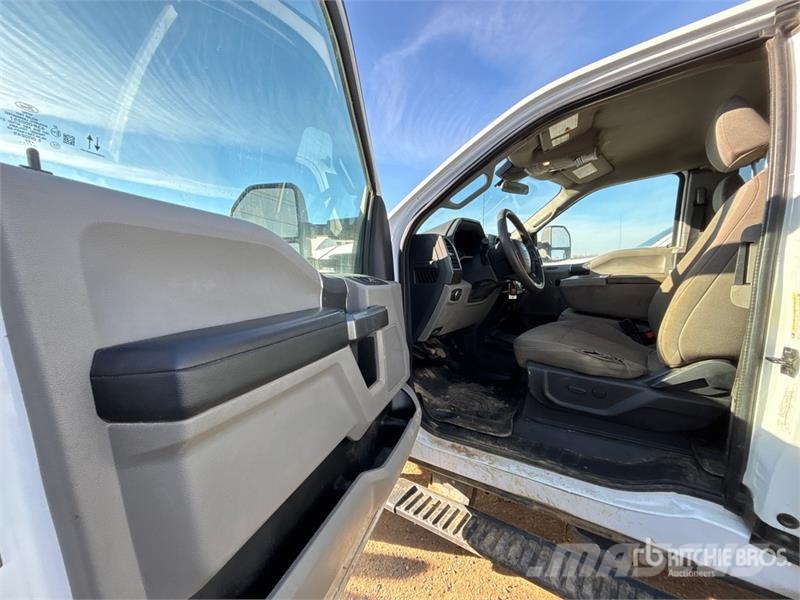 Ford F-250 XLT 4x4 Extended Cab Pickup Ostalo