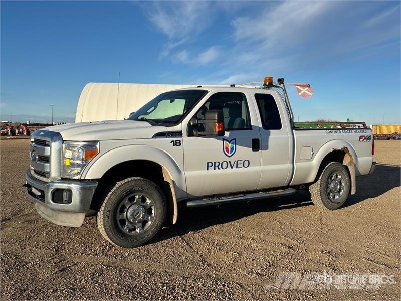 Ford F-250 XLT 4x4 Extended Cab Pickup Drugi