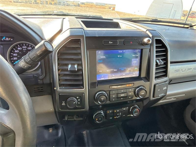Ford F-250 XLT 4x4 Extended Cab Pickup Ostalo