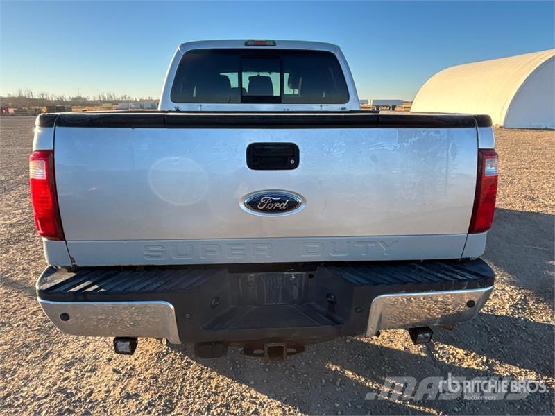 Ford F-250 XLT 4x4 Extended Cab Pickup Muu