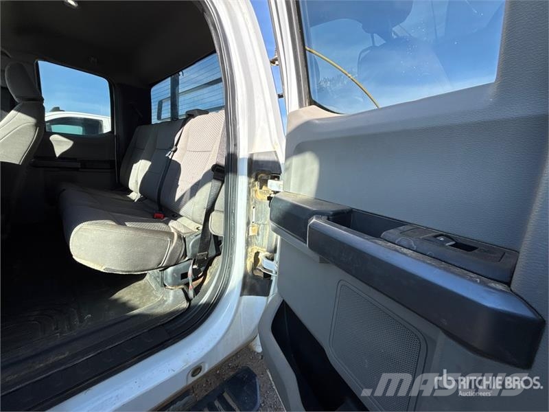 Ford F-250 XLT 4x4 Extended Cab Pickup Ostalo