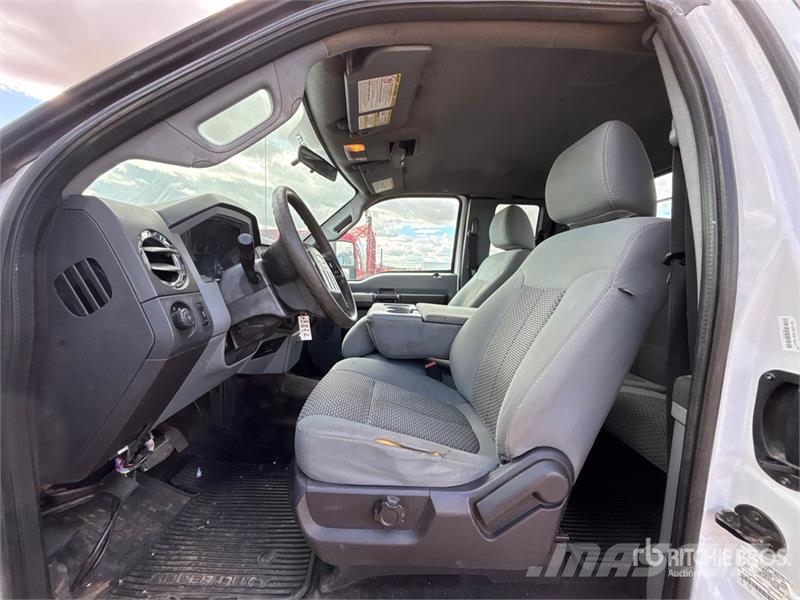 Ford F-250 XLT 4x4 Extended Cab Pickup Citi