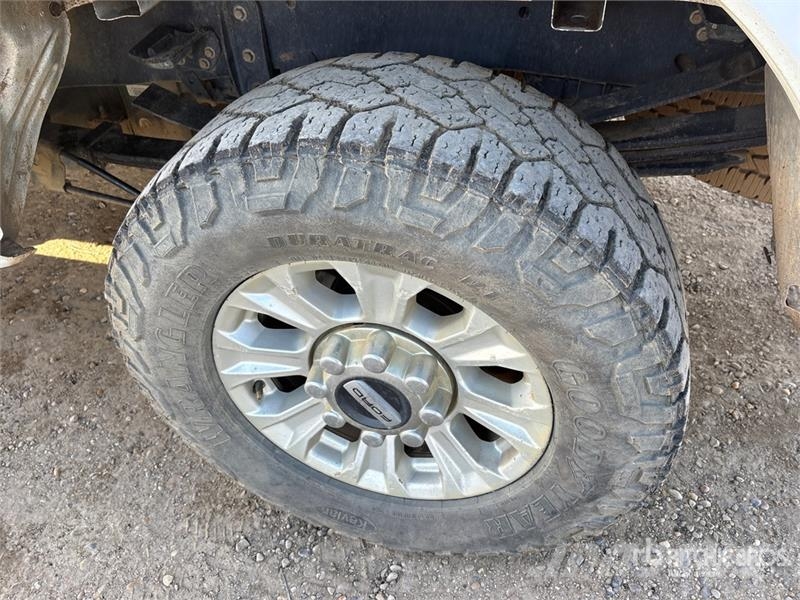Ford F-250 XLT 4x4 Extended Cab Pickup Ostalo