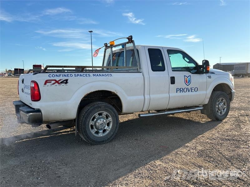 Ford F-250 XLT 4x4 Extended Cab Pickup Drugi