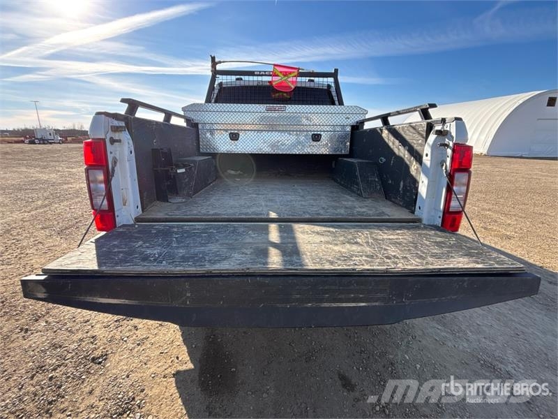 Ford F-250 XLT 4x4 Extended Cab Pickup Muu