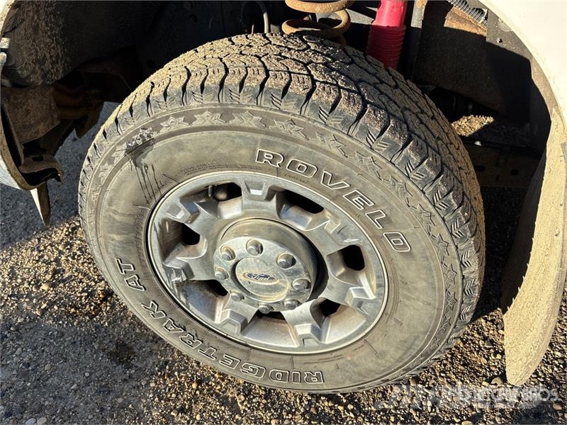 Ford F-250 XLT 4x4 Extended Cab Pickup Drugi
