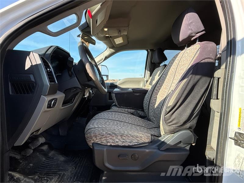 Ford F-250 XLT 4x4 Extended Cab Pickup Muu