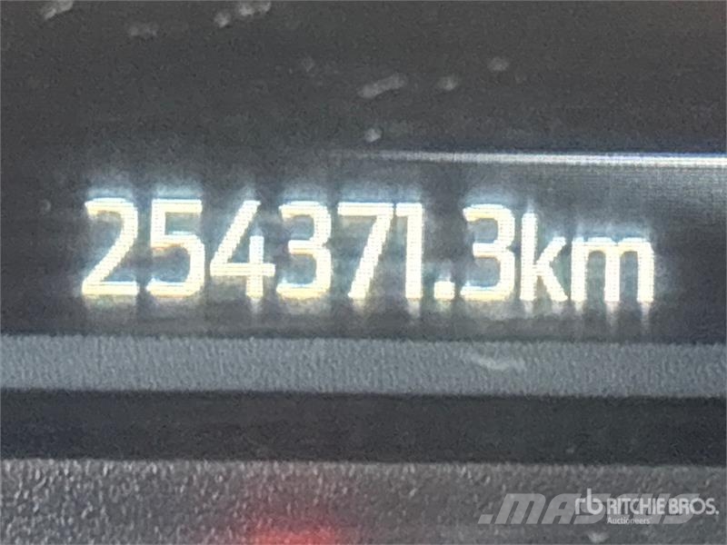 Ford F-250 XLT 4x4 Extended Cab Pickup Ostalo