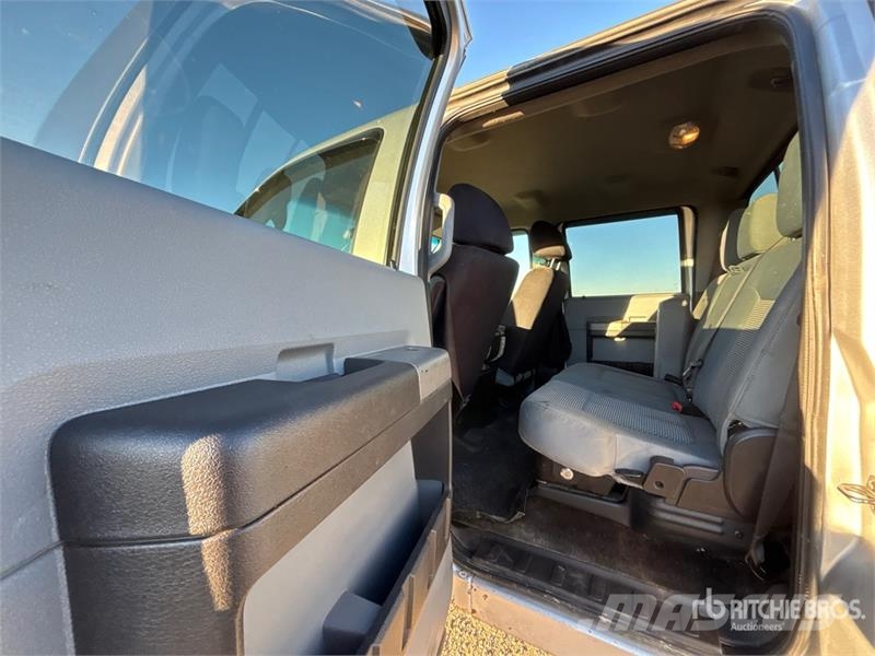 Ford F-250 XLT 4x4 Extended Cab Pickup Muu