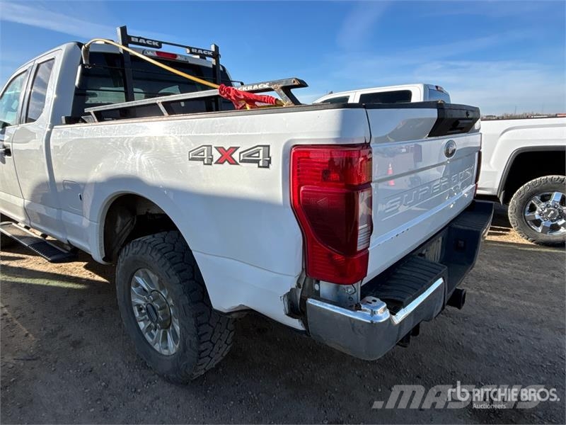 Ford F-250 XLT 4x4 Extended Cab Pickup Ostalo