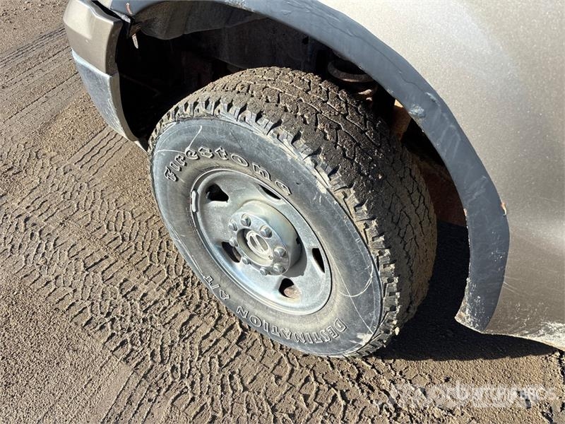Ford F-250 XLT 4x4 Spreader Truck مركبات الأغراض العامة