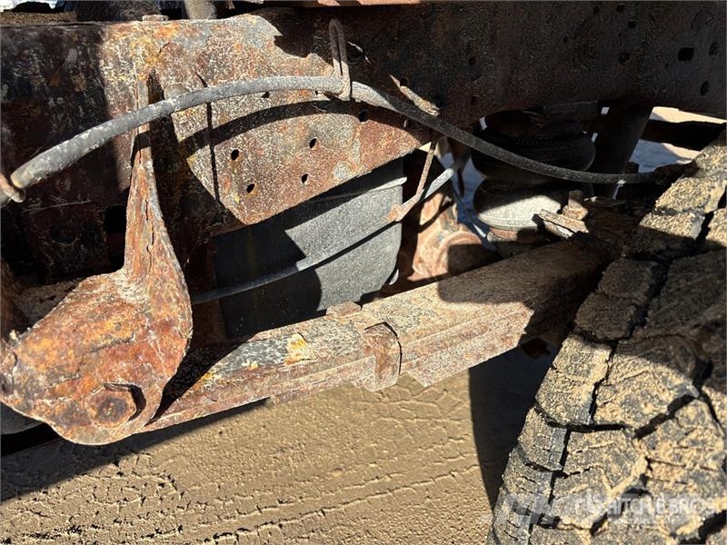 Ford F-250 XLT 4x4 Spreader Truck مركبات الأغراض العامة