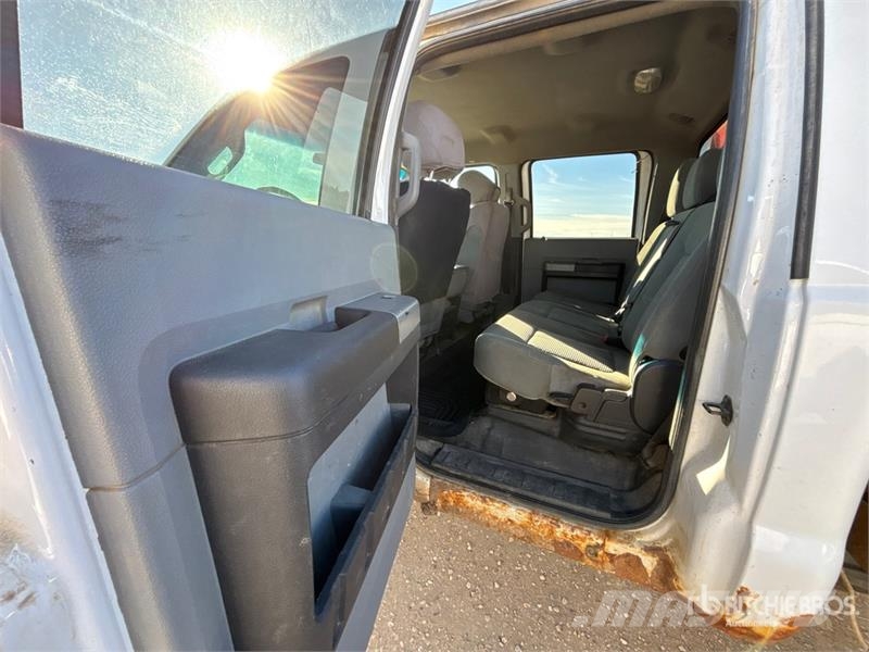 Ford F-350 Camion con sponde ribaltabili