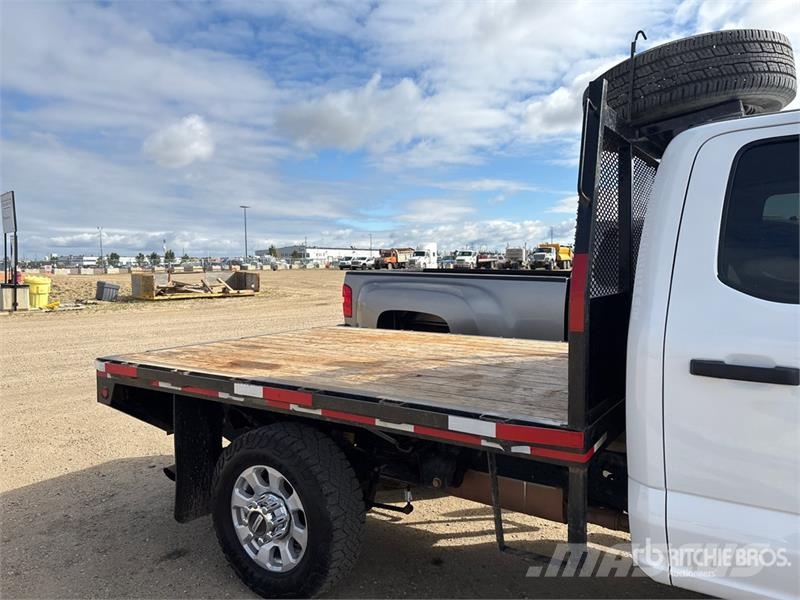 Ford F-350 플랫베드/드롭사이드 트럭