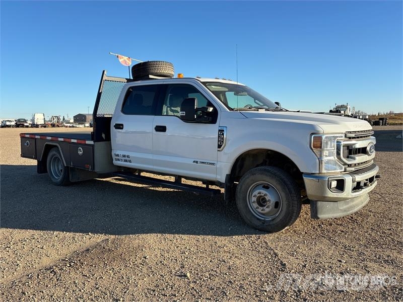 Ford F-350 Platós / Ponyvás teherautók