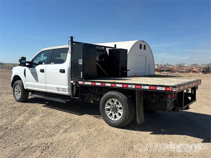 Ford F-350 플랫베드/드롭사이드 트럭