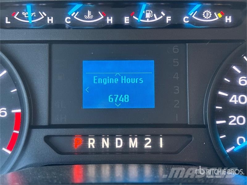 Ford F-350 Platós / Ponyvás teherautók