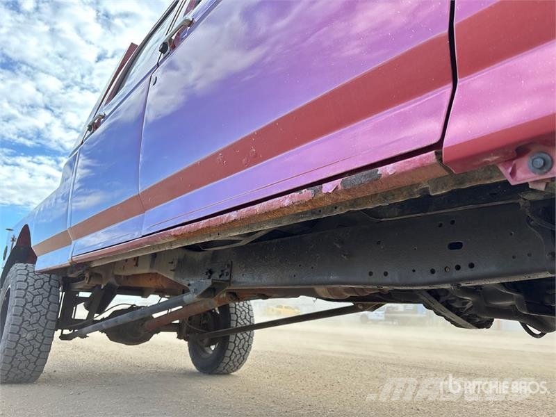 Ford F-350 Kamioni sa otvorenim sandukom