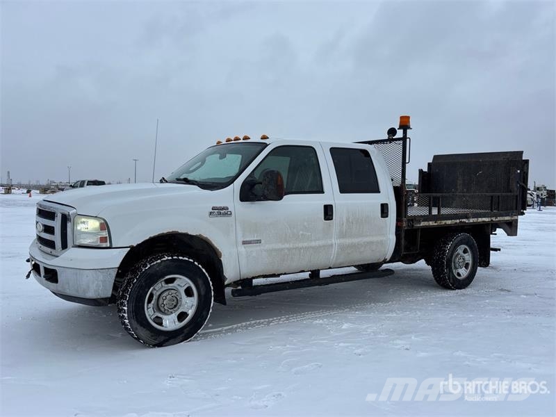 Ford F-350 شاحنات مسطحة/مفصلية الجوانب