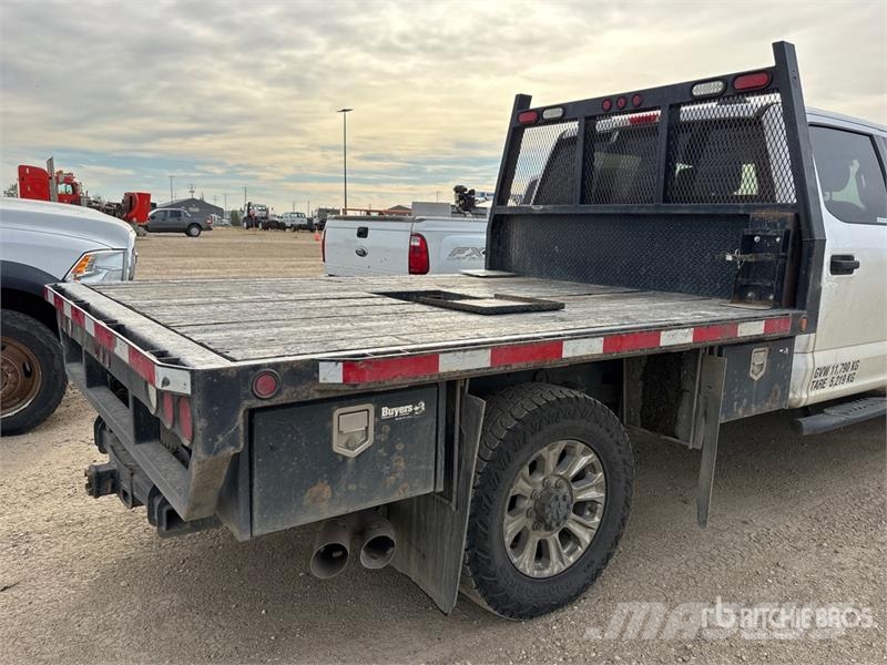 Ford F-350 Camion plateau