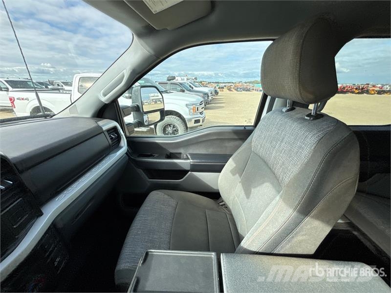Ford F-350 플랫베드/드롭사이드 트럭