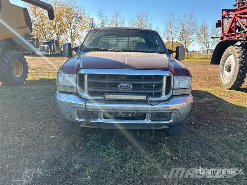 Ford F-350 Pritschenwagen/Pritschenwagen mit Seitenklappe