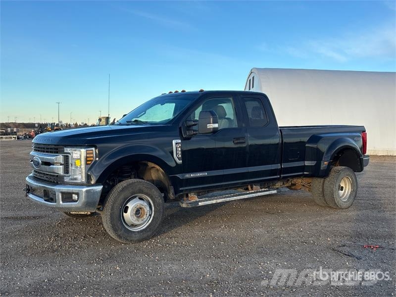 Ford F-350 Ostalo