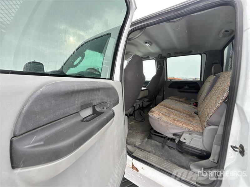 Ford F-350 شاحنات مسطحة/مفصلية الجوانب