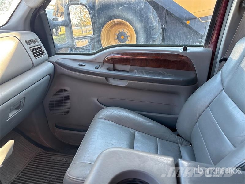 Ford F-350 Pritschenwagen/Pritschenwagen mit Seitenklappe