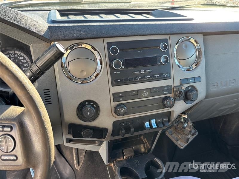 Ford F-350 Camion con sponde ribaltabili