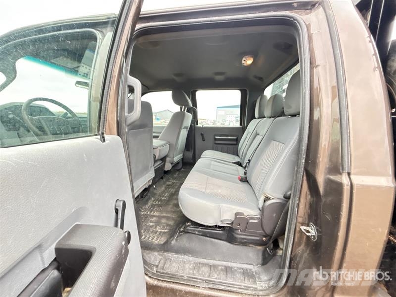 Ford F-350 Kamioni sa otvorenim sandukom