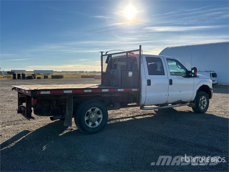 Ford F-350 Camion con sponde ribaltabili