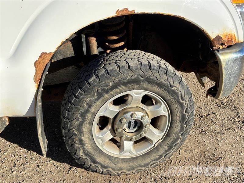 Ford F-350 Camion con sponde ribaltabili